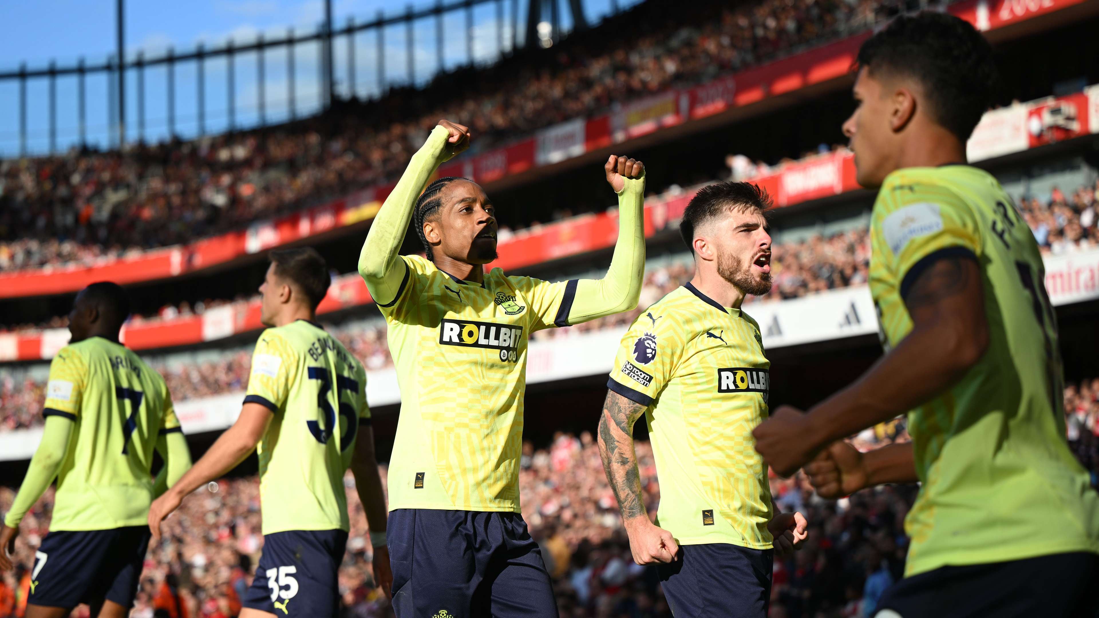 地理上相邻 地理上相邻